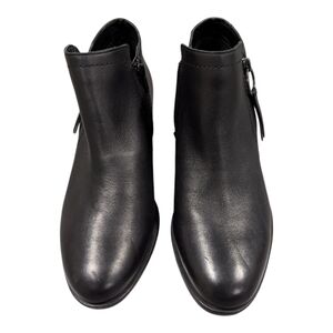 Naturalizer Denali Black Leather Double Zip Ankle Boots 7 Wide retails for $160‎